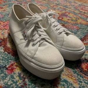 White Platform Superga’s